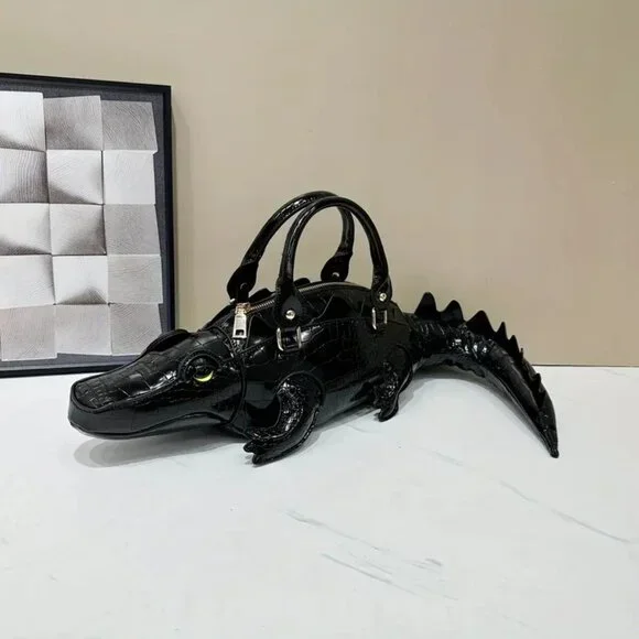 🖤 Black Crocodile Patent Leather Shaped Handbag w/strap Novelty Statement! - Picture 9 of 10